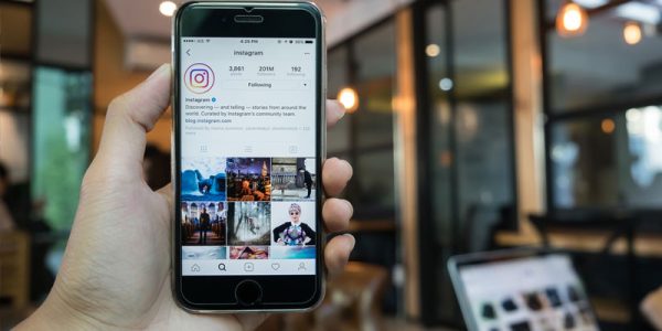 ProfileFameAttaining Fame through Your Instagram Persona